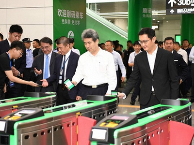 深圳也可以用微信掃碼乘地鐵了 巨頭卡位公共交通的步伐正在加快
